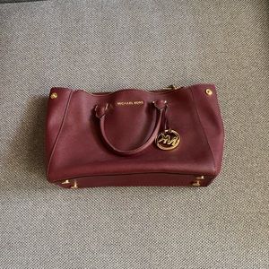 Michael Kors Saffiano Leather Handle Bag
